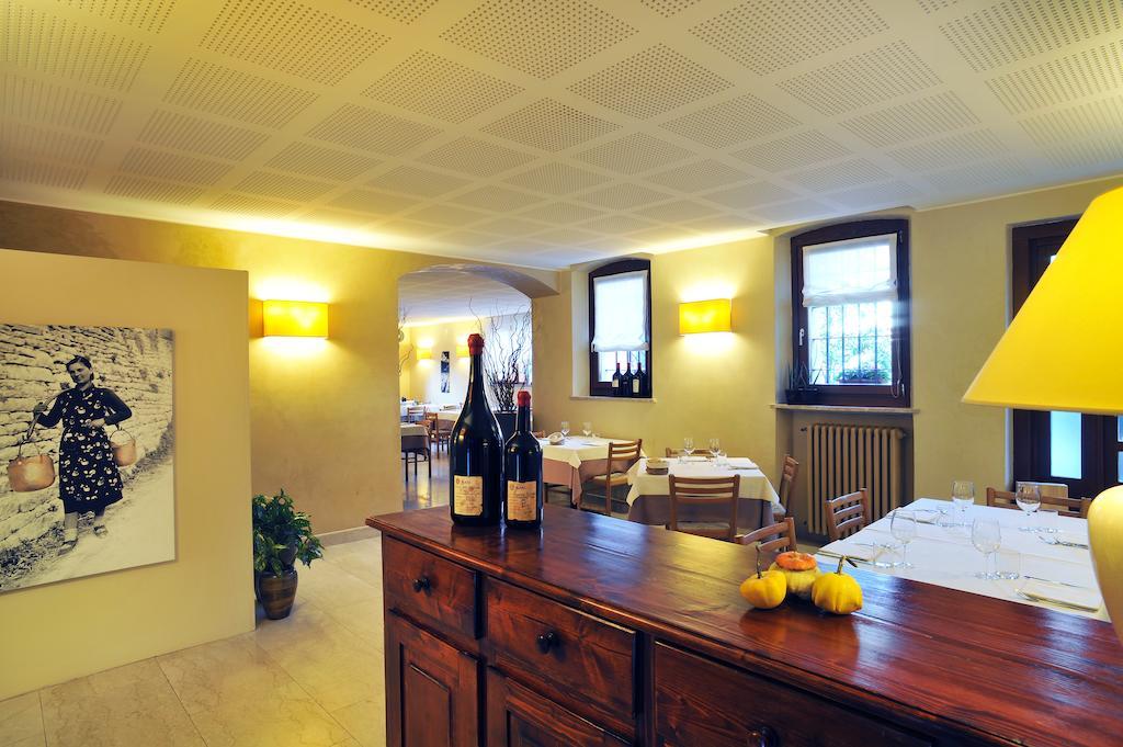 Albergo Croce D'Oro Dolcè 외부 사진